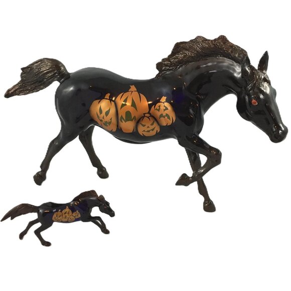 MINT Breyer Retired Limited Edition Halloween Horse Series: 2006 “Illuminati” - Picture 11 of 14